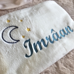 Couverture "Motif Lune" brodée